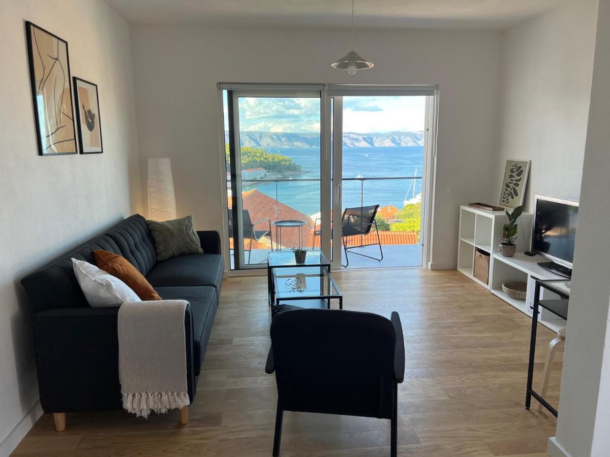Apartament *